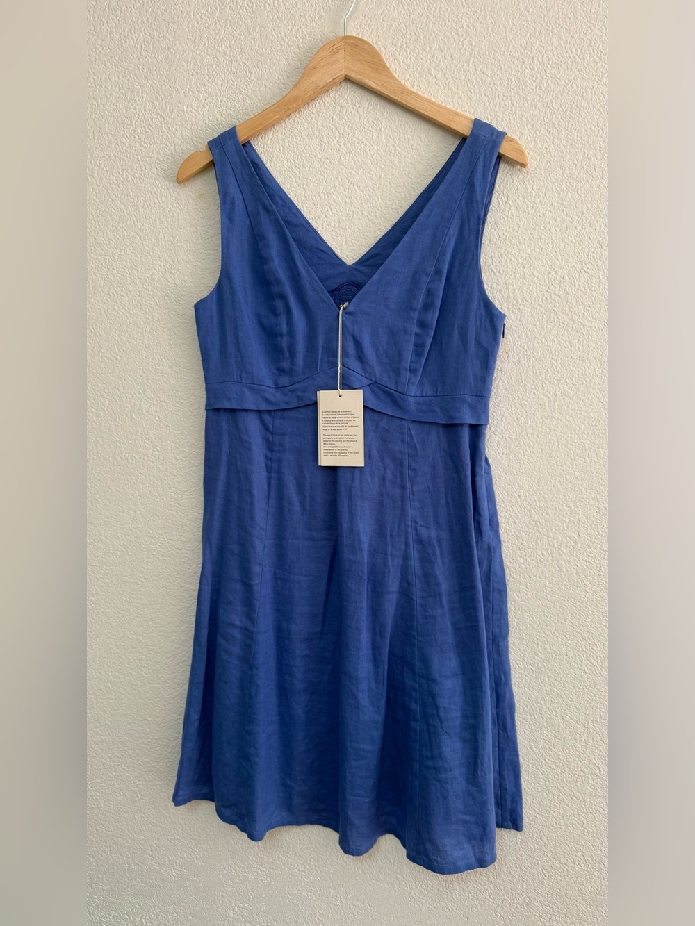 Women’s Sleeveless V-Neck Blue Linen Dress